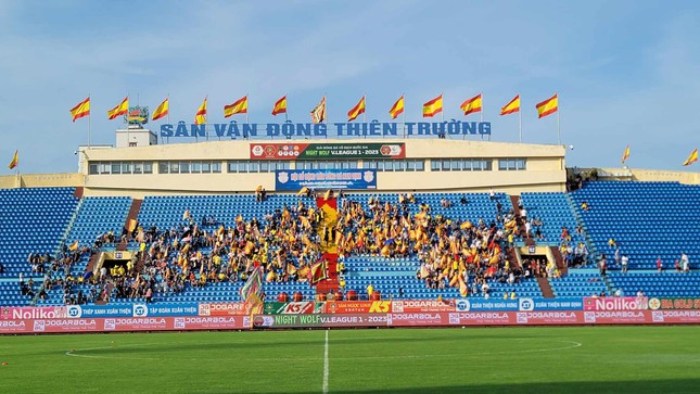 Nguyên Mạnh quá xuất sắc, Viettel chấp nhận rời sân Thiên Trường với 1 điểm ảnh 28