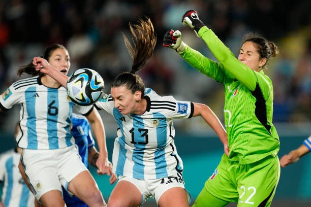 Hạ Argentina 1-0, tuyển nữ Italia chia sẻ ngôi đầu cùng Thụy Điển ảnh 7