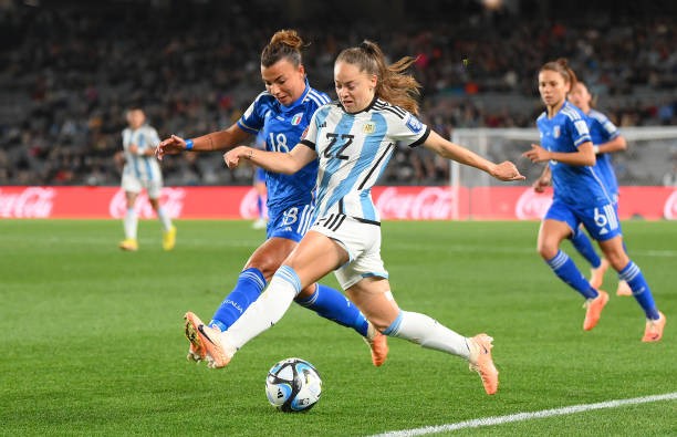 Hạ Argentina 1-0, tuyển nữ Italia chia sẻ ngôi đầu cùng Thụy Điển ảnh 18