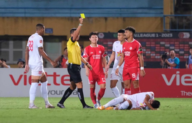 Hoàng Đức lập cú đúp trong chiến thắng 4-0 của Viettel trước Hà Tĩnh ảnh 23