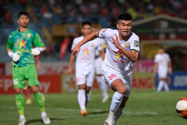 Hoàng Đức lập cú đúp trong chiến thắng 4-0 của Viettel trước Hà Tĩnh ảnh 20