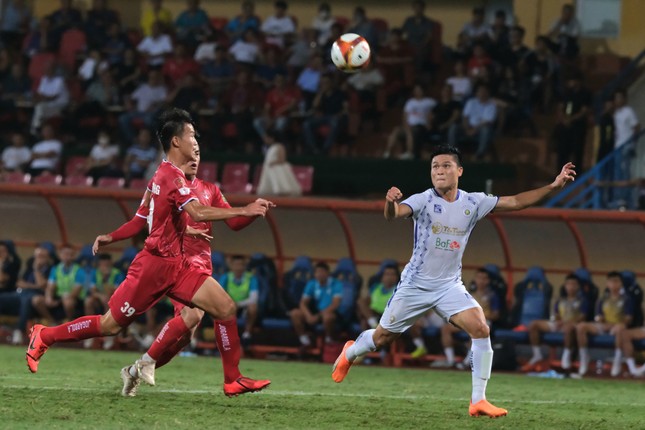 Caio lập cú đúp giúp Hà Nội đánh bại Hải Phòng 3-1, chiếm ngôi đầu bảng ảnh 13