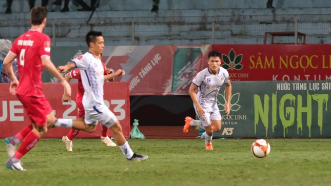 Caio lập cú đúp giúp Hà Nội đánh bại Hải Phòng 3-1, chiếm ngôi đầu bảng ảnh 3