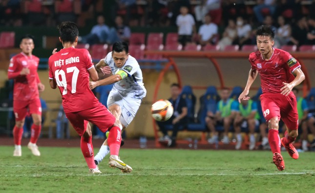 Caio lập cú đúp giúp Hà Nội đánh bại Hải Phòng 3-1, chiếm ngôi đầu bảng ảnh 12
