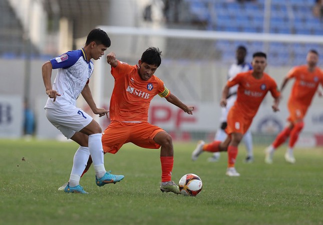 Cuộc đua trụ hạng V-League 2023: Bình Dương thoát hiểm, Đà Nẵng lâm nguy ảnh 1