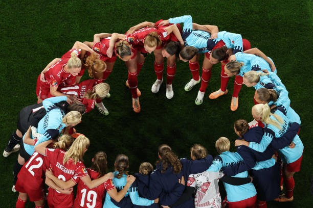 Hạ nữ Đan Mạch 2-0, chủ nhà Australia thẳng tiến vào tứ kết ảnh 14