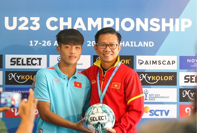 Xem trực tiếp chung kết U23 Việt Nam vs U23 Indonesia trên kênh nào, ở đâu? ảnh 1