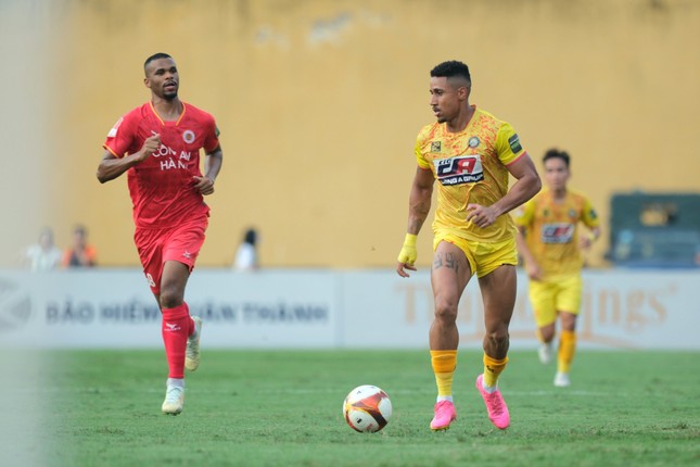 CAHN lên ngôi vô địch sau trận hòa 1-1 với Thanh Hóa ảnh 12