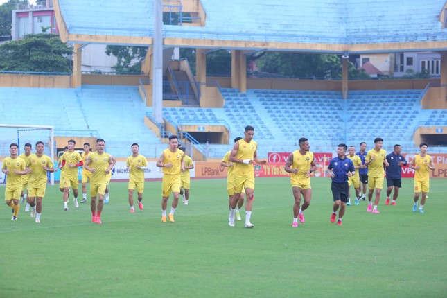 CAHN lên ngôi vô địch sau trận hòa 1-1 với Thanh Hóa ảnh 26