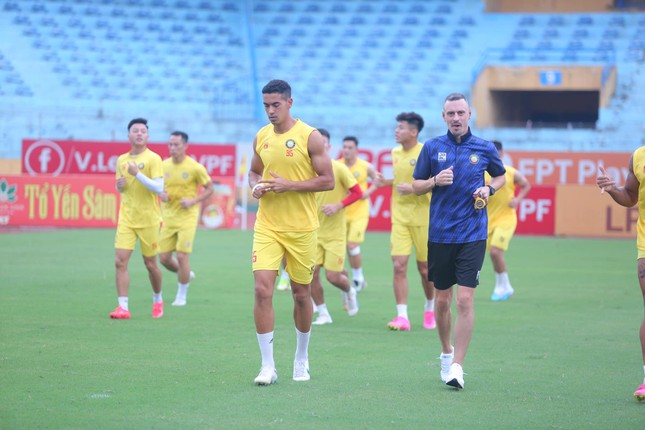 CAHN lên ngôi vô địch sau trận hòa 1-1 với Thanh Hóa ảnh 25