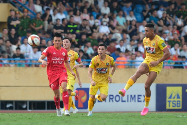 CAHN lên ngôi vô địch sau trận hòa 1-1 với Thanh Hóa ảnh 13