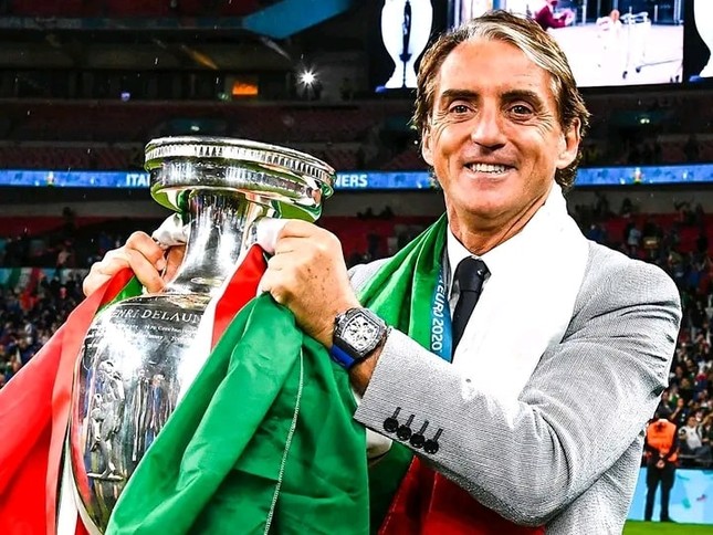 Roberto Mancini trở thành HLV Saudi Arabia với mức lương kỷ lục thế giới ảnh 1
