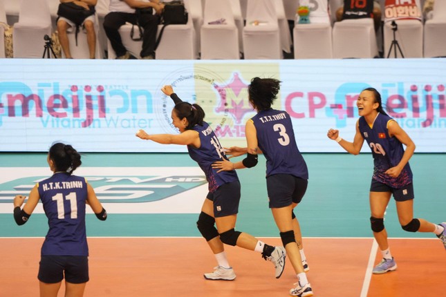 Tuyển bóng chuyền nữ Việt Nam gây sốc ở giải vô địch châu Á 2023 ảnh 2