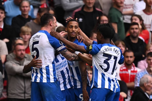 MU thảm bại 1-3 trên sân nhà trước Brighton trong ngày tân binh Hojlund đá chính ảnh 5