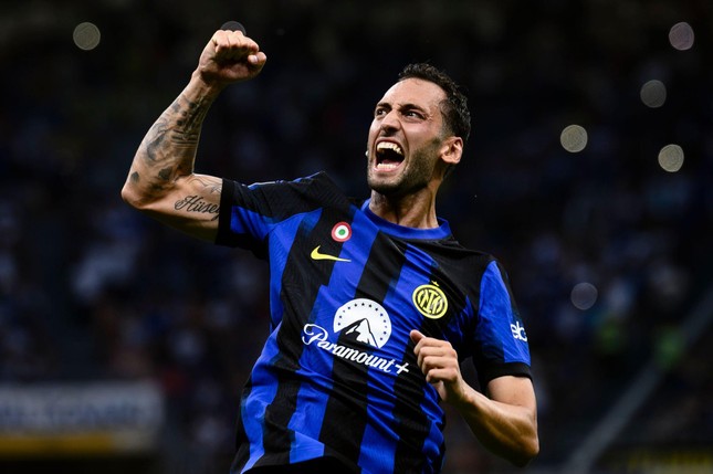 Lịch thi đấu và trực tiếp bóng đá ngày 16/9: Tâm điểm derby Milan ảnh 1