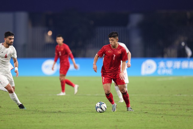 Olympic Iran áp đảo Olympic Việt Nam với chiến thắng 4-0 ảnh 13