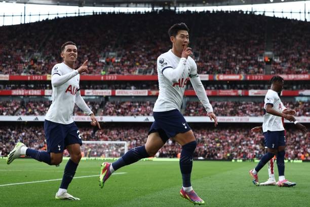 Arsenal và Tottenham bất phân thắng bại trong trận derby bắc London rực lửa ảnh 13