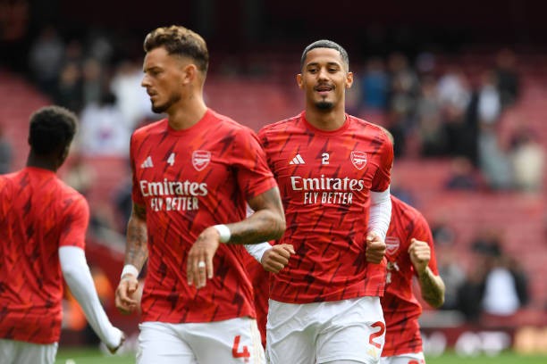 Arsenal và Tottenham bất phân thắng bại trong trận derby bắc London rực lửa ảnh 31
