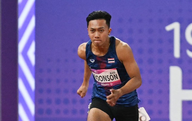 Thần đồng điền kinh Thái Lan tiết lộ lý do không chịu về đích ở nội dung chạy 200m nam Asiad 19 ảnh 1