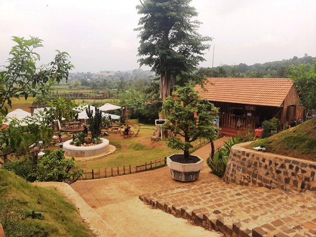 Yêu cầu tháo dỡ quán cà phê có view đẹp nhất Gia Lai