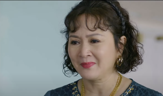 'Món quà của cha' tập 12: Quyên (Hương Giang) nghi ngờ chồng (Tuấn Tú) ngoại tình ảnh 3