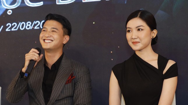 Huỳnh Anh, Lương Thanh đóng cặp, lần đầu làm cảnh sát hình sự ảnh 2