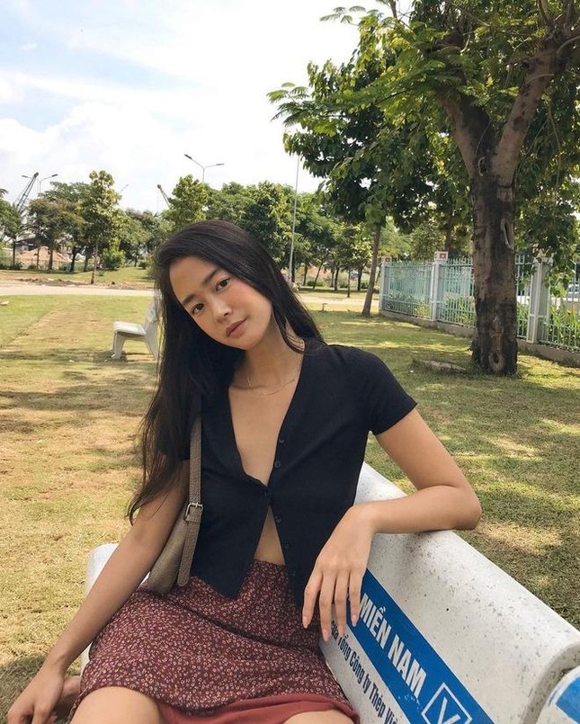 Hoa hậu Thùy Tiên giúp mỹ nhân Pháp gốc Việt tìm tình yêu tại
