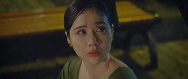 Cảnh phim Huyền Lizzie ấn tượng nhất "Thương ngày nắng về"?