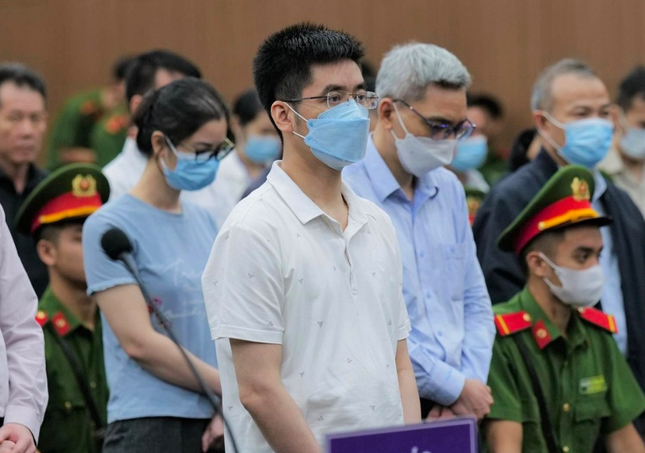 Bị cáo Hoàng Văn Hưng tố bị kiểm sát viên xúc phạm danh dự nhân phẩm khi đối đáp ảnh 1