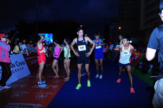 Tiền Phong Marathon 2019: Chân dung những nhà vô địch ảnh 23