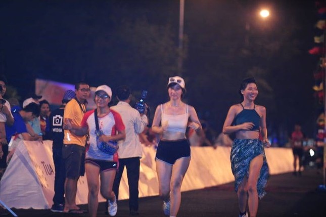 Tiền Phong Marathon 2019: Chân dung những nhà vô địch ảnh 16