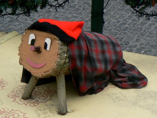 Bất ngờ với 13 phiên bản của ông già Noel trên thế giới ảnh 11