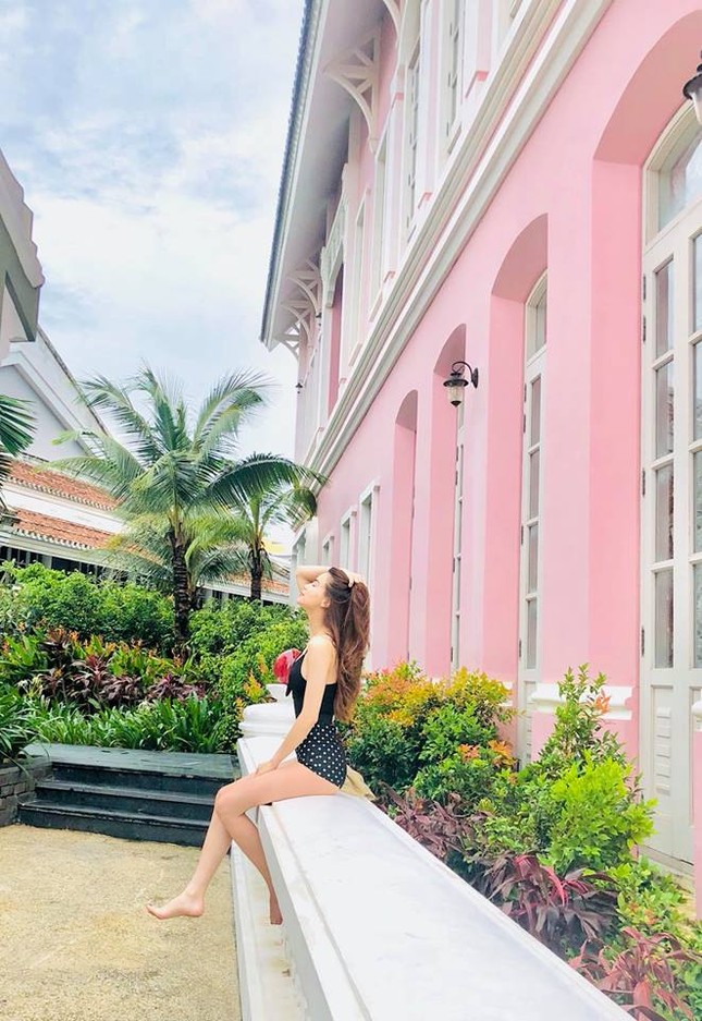 Hồ Ngọc Hà đốn tin người hâm mộ với ảnh khoe chân dài miên man ảnh 7