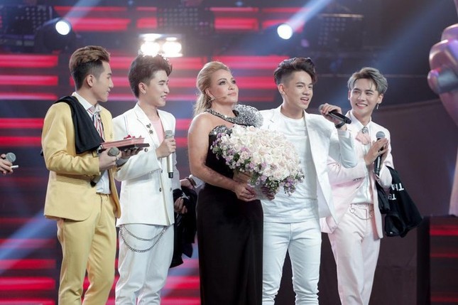 Tập 1 Giọng hát Việt: Đặc sản của The Voice gần như biến mất ở mùa thứ 6 ảnh 1