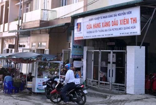 Người dân đảo Lý Sơn xếp hàng mua xăng dầu dự trữ ảnh 2