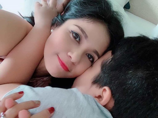 Việt Trinh bất ngờ tiết lộ về con trai 'bí ẩn' mang họ mẹ trên sóng truyền hình ảnh 4