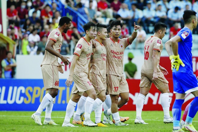 V-League chờ 'ngày phán xử' ảnh 1