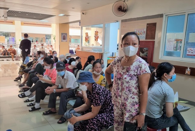Đà Nẵng: Bệnh nhân phải chờ đợi dài ngày để chụp CT  – SKCD