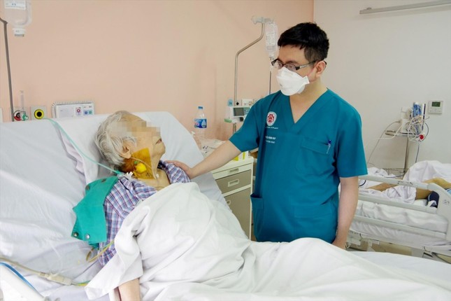 Tuổi thọ tăng nhưng 'gánh' 10 năm bệnh tật ảnh 1