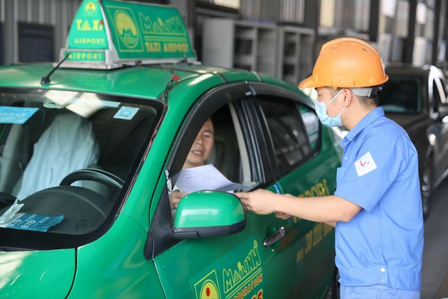Trung tâm đăng kiểm lo dồn ứ cuối năm ảnh 1