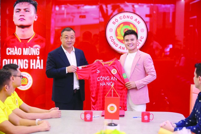 Vòng 12 Night Wolf V-League 2023: Quang Hải tái xuất, CAHN mơ soán ngôi đầu ảnh 1