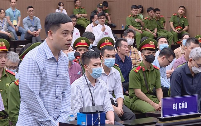 Thư ký, trợ lý trong các đại án: Lộng hành vì đâu? ảnh 1