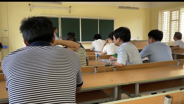 Bao giờ hàng nghìn sinh viên sư phạm nhận được tiền hỗ trợ? ảnh 1