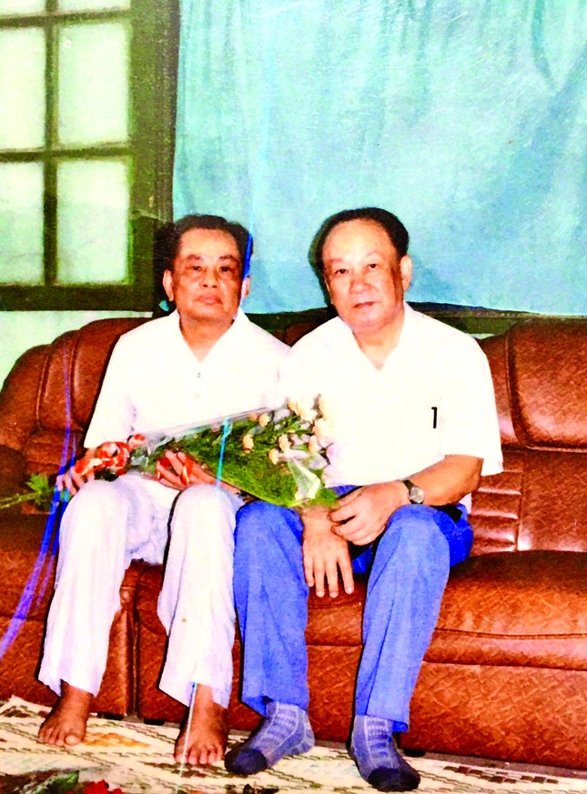 Chuyện quanh bài Đoàn ca ảnh 2