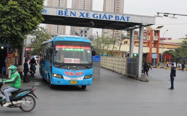 Lập 62 'chốt' giảm ùn tắc, 7 'chốt' giữ trật tự khu vực bến xe ảnh 3