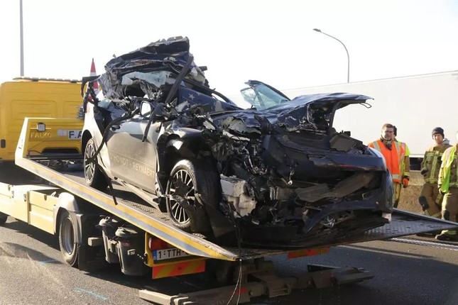Hoa hậu Bỉ gặp tai nạn giao thông nghiêm trọng ảnh 2