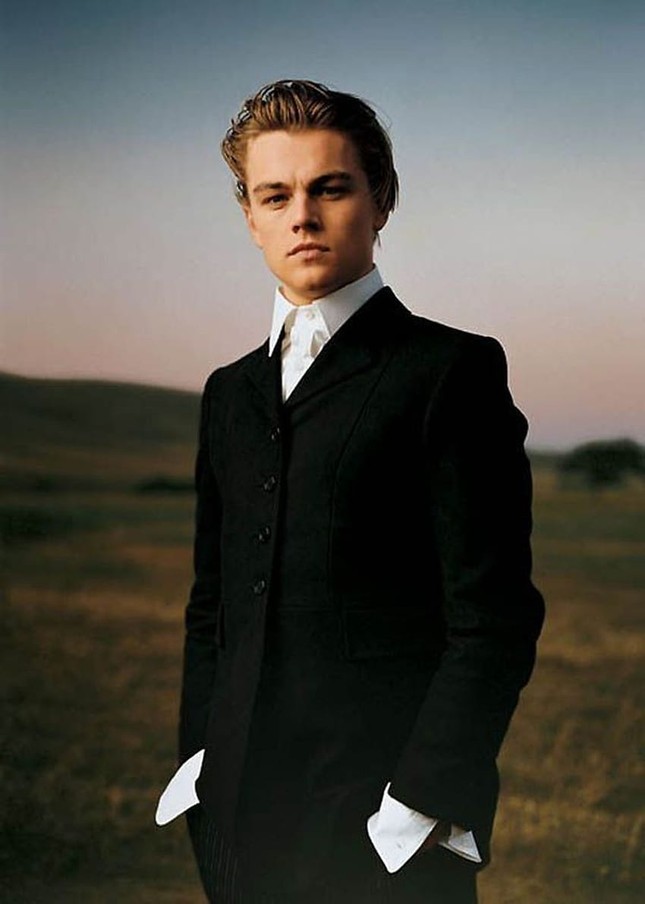 Thân hình Leonardo DiCaprio tuổi 49 ảnh 6