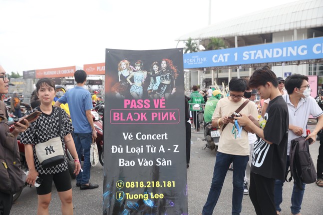 Đại hạ giá vé show BlackPink tràn lan trên mạng ảnh 3