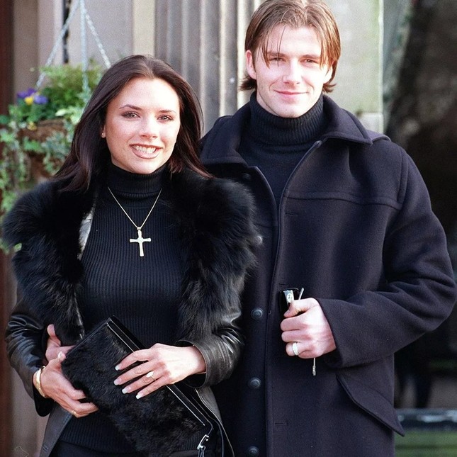 Beckham và Victoria lén lút hẹn hò ở bãi xe ảnh 2