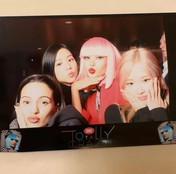 Gia đình bạn trai tỷ phú và Jennie đến xem Lisa (BlackPink) nhảy thoát y đêm cuối ảnh 3